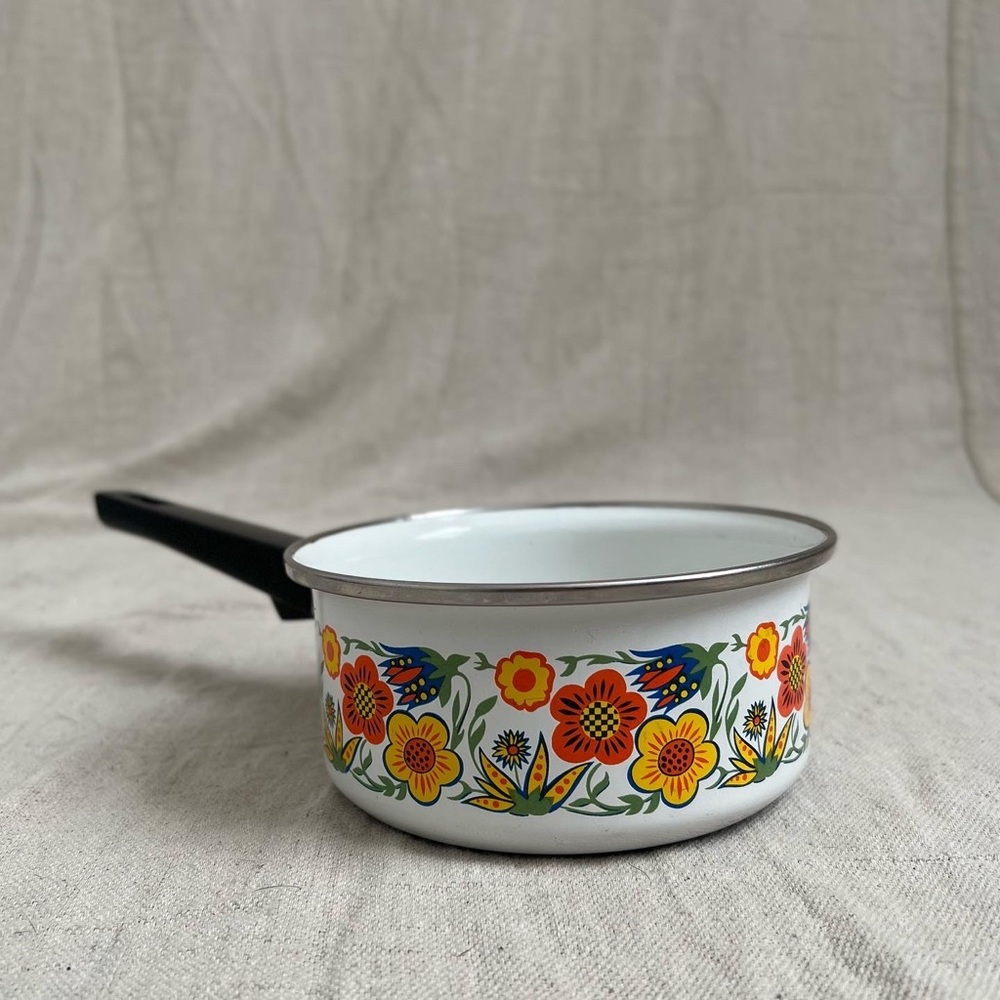 Vintage Floral Enamel Pot